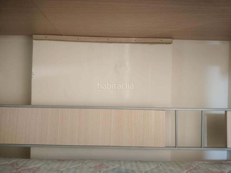 Foto 780b4b53-20a4-495c-9273-da9e429d1793. Estudio magnífico estudio reformado, piscina y parking comunitario en Benalmádena