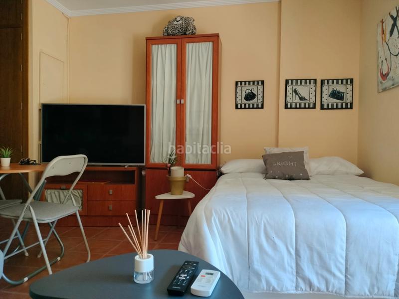 Foto c37b411d-bc76-4116-9e59-ccb5e6749297. Estudio magnífico estudio reformado, piscina y parking comunitario en Benalmádena