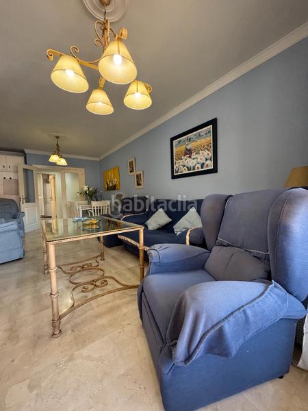 Foto 033a0e75-78e4-4c1c-a909-135a6b1d173c. Piso magnífico piso con terraza, garaje y piscina comunitaria en Fuengirola
