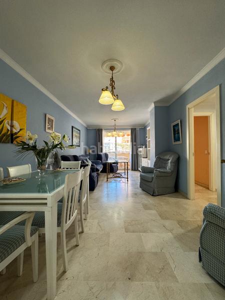 Foto aa73de3b-8aed-47fd-9129-97f3dd6d0fe3. Piso magnífico piso con terraza, garaje y piscina comunitaria en Fuengirola