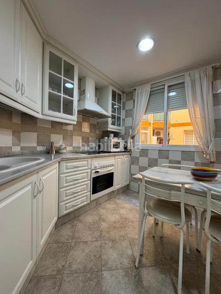 Foto dffea995-337e-4de4-a5b3-bfa3dccf0422. Piso magnífico piso con terraza, garaje y piscina comunitaria en Fuengirola