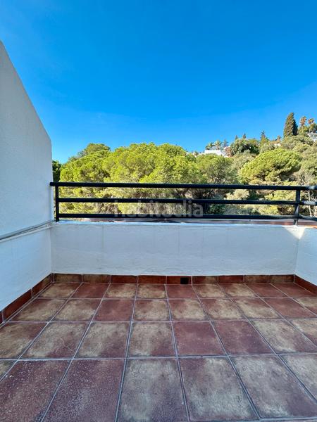 Foto 112ab1ff-120e-436c-ae92-4ffc61ec239c. Casa adossada amb xemeneia aparcament piscina a campo de Mijas Mijas