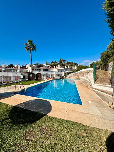 Foto 1dac1e2c-d360-4b4f-8b75-61ac280d369e. Casa adossada amb xemeneia aparcament piscina a campo de Mijas Mijas