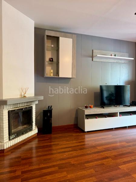 Foto 2c477c6a-d21e-4588-b3fa-6b514c0bbd43. Casa adossada amb xemeneia aparcament piscina a campo de Mijas Mijas