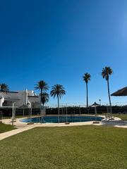 Apartament en Calahonda. Magnfico piso en 1 lnea de playa en calahonda con piscina y p