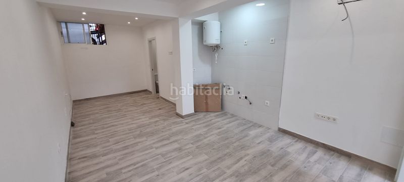 Foto e88b083b-8760-405c-80f1-133b1a342aba. Estudi a Calvario Torremolinos