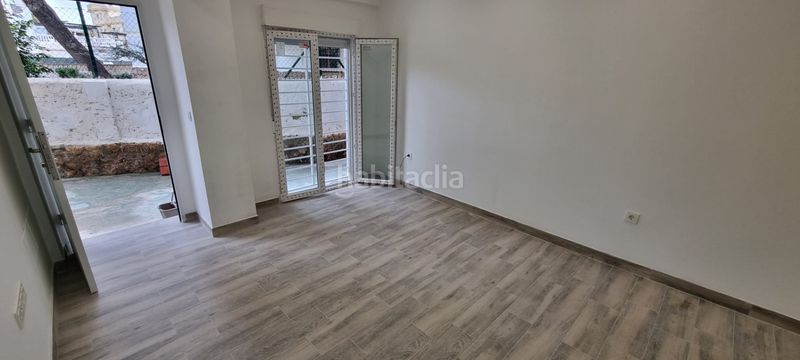 Foto ecdf3ff8-338a-4b4e-b056-b508edd1bd5f. Estudi a Calvario Torremolinos