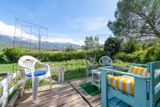 Chalet in Villanueva del Trabuco. Magnífica y amplia villa independiente con parcela de 7.000 m. e