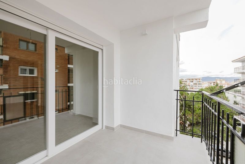 Foto a53a9a22-dfb6-4f88-b310-484dac7bde43. Pis a Loma de los Riscos Torremolinos