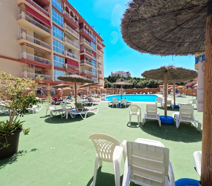 Foto 78a57c46-ea0f-4bb2-9bc6-33e98c87e802. Pis amb aparcament piscina a Los Boliches Fuengirola