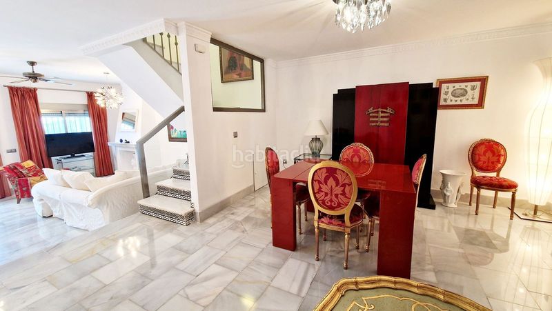 Foto 23f95d2d-e43c-4b87-9550-b5608e241fe1. Casa adosada magnífico adosado reformado golf, con terraza y 2 plazas de parking en Mijas