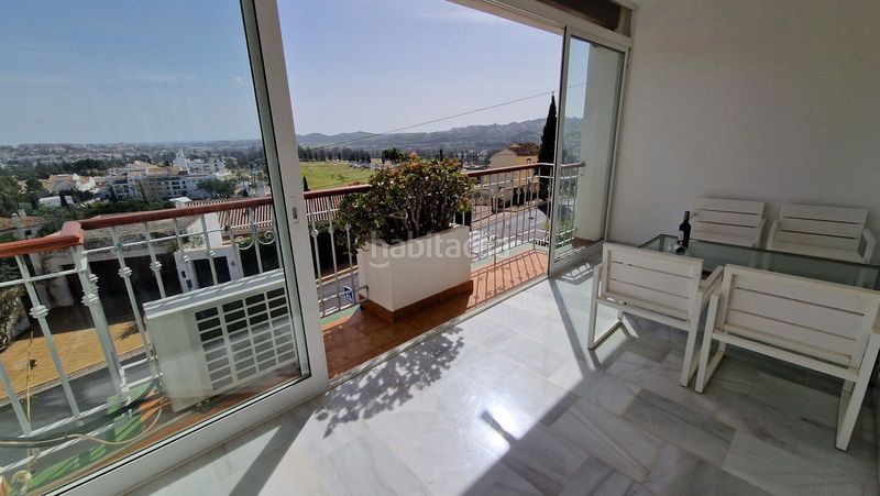 Foto b285df71-b7ab-4b0f-9b9c-aa2b781d3bf0. Casa adosada magnífico adosado reformado golf, con terraza y 2 plazas de parking en Mijas
