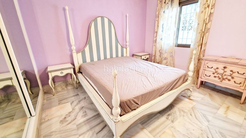Foto f20b3cad-6ec7-4760-a804-6df75e431101. Casa adosada magnífico adosado reformado golf, con terraza y 2 plazas de parking en Mijas