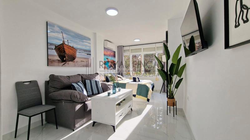 Foto d633ab76-86a4-423d-a9fb-33688fd82f05. Estudio en plaza Solymar 14 en Solymar Benalmádena