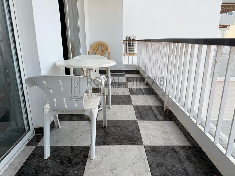 Foto 0ddaeba3-43eb-4a02-bc3e-ed1c3b1a16e0. Appartamento con piscina in Puerto Marina Benalmádena