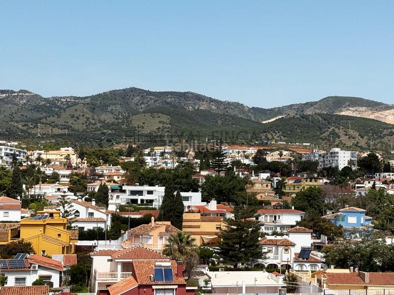 Foto 1a844b05-c970-49be-906f-898006049a33. Appartamento con piscina in Puerto Marina Benalmádena