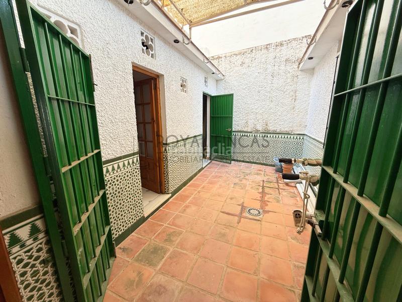 Foto 1751f797-e078-4e19-b411-642c18888247. Alquiler local comercial en avenida las palmeras 162 en Benalmádena