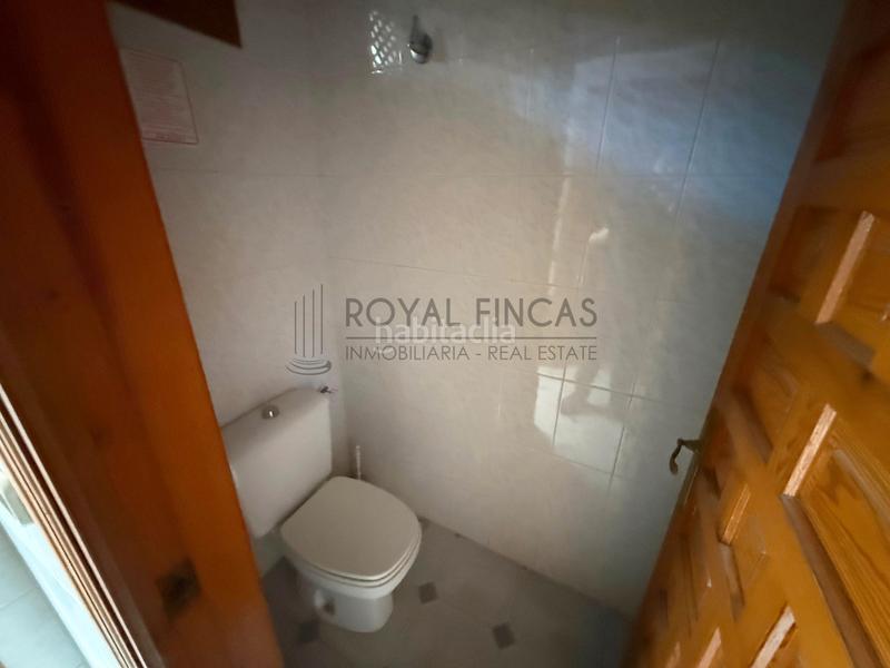 Foto b49b7c8c-4ee8-4312-9860-b78f031ae7e9. Location local commercial dans avenida las palmeras 162 dans Benalmádena