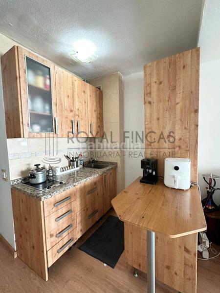 Foto 5d22d9b9-53ad-4faf-b8e7-1cd689877e0d. Estudio en avenida benalmádena 37 en El Pinillo Torremolinos