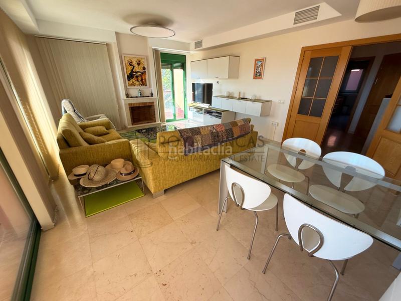 Foto 4821ddf9-df1a-4061-9f2d-10f8c2309439. Dachwohnung in calle las dalias 8b in Torreblanca del Sol Fuengirola