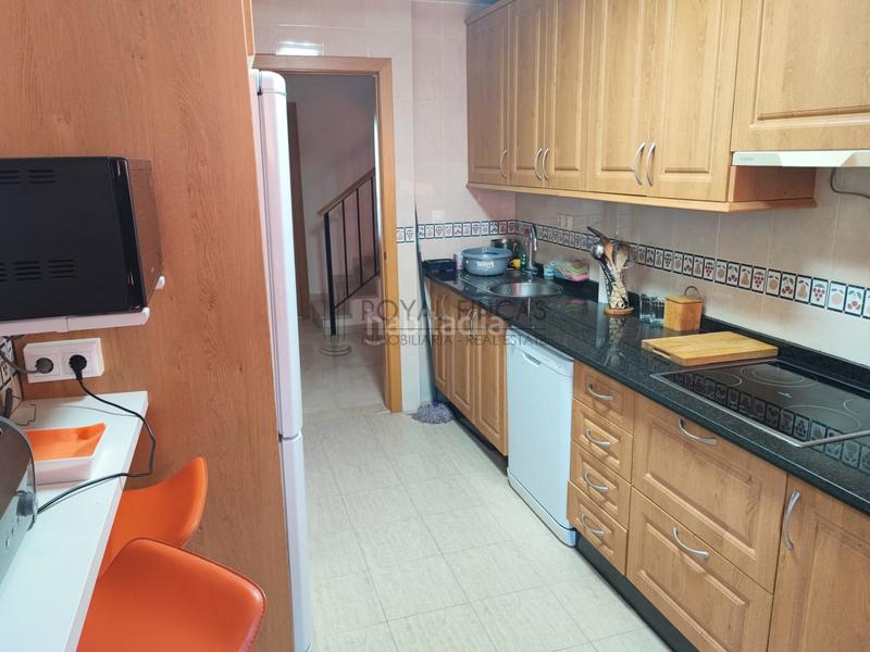 Foto c4ca97e5-d539-4b01-a27a-bcc6f49ab87e. Penthouse in calle las dalias 8b in Torreblanca del Sol Fuengirola