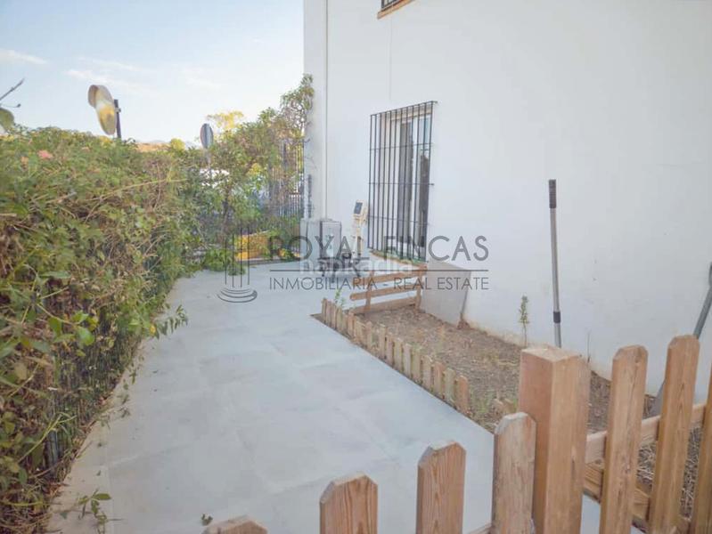 Foto 41cbab9e-2d3a-430f-be96-163bdd735fac. Planta baixa amb piscina a El Faro de Calaburra - Chaparral Mijas