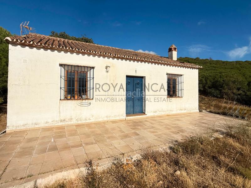 Foto a6a9af8e-fdb0-4505-8512-dbf8300e32e2. Bauernhof mit kamin in Carratraca