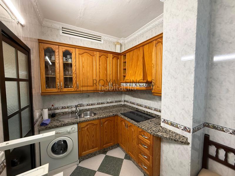 Foto 2a21700a-a5a8-440d-a6a1-e53868384c3a. Casa adosada en Arroyo de la Miel Benalmádena