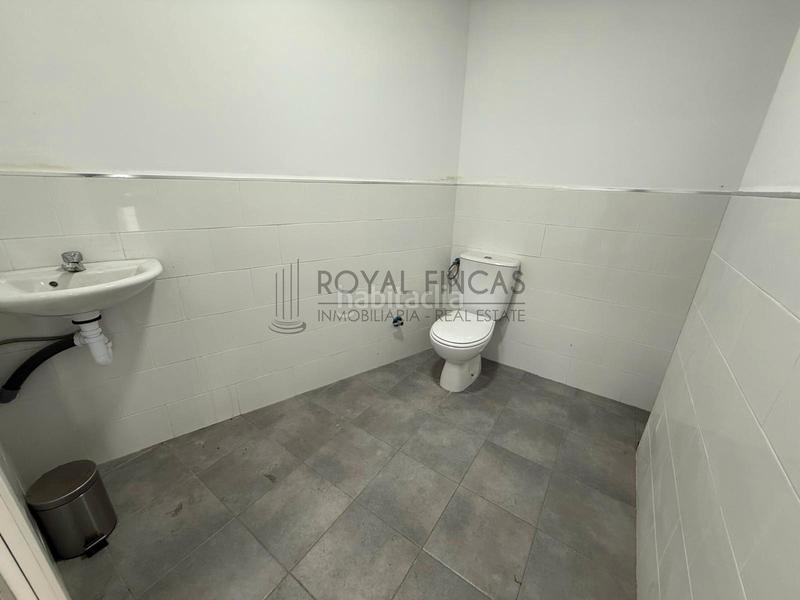 Foto 6d531dad-9df3-4305-8065-70454a37eb93. Location local commercial dans Centro Benalmádena