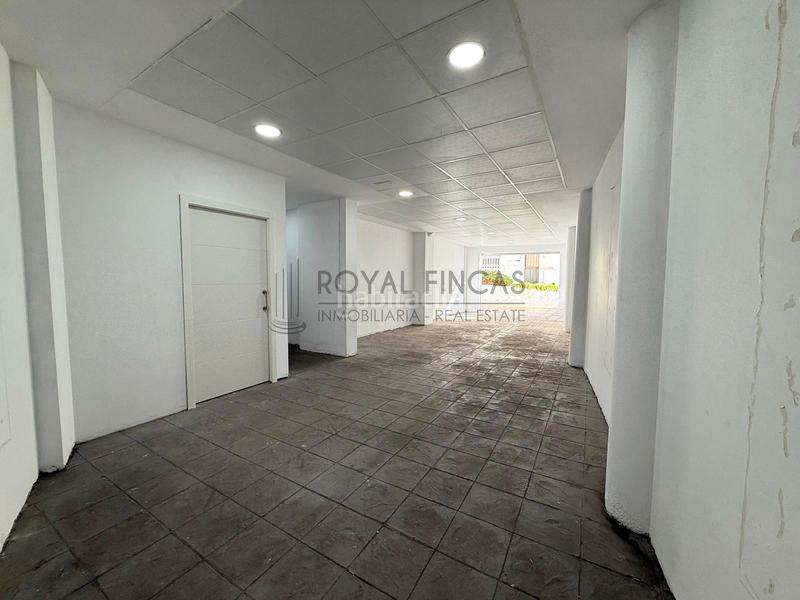 Foto ff79ebe5-f6bd-483b-9d7c-2c9a284d6915. Location local commercial dans Centro Benalmádena