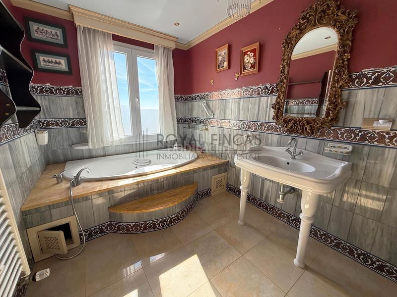 Foto 5d926190-ae9b-4ebf-bc0c-a09243493f6c. Location chalet avec chauffage parking piscine dans Benalmádena