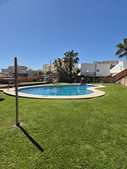 Casa a schiera  Calle anemona. Adosado en venta en torrequebrada.