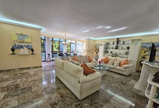 Pis  Plaza de la uni�n europea. Piso en venta en plaza de la union europea.