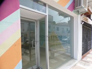 Lloguer Local Comercial a Calle san juan 5. Local en alquiler en arroyo de la miel.