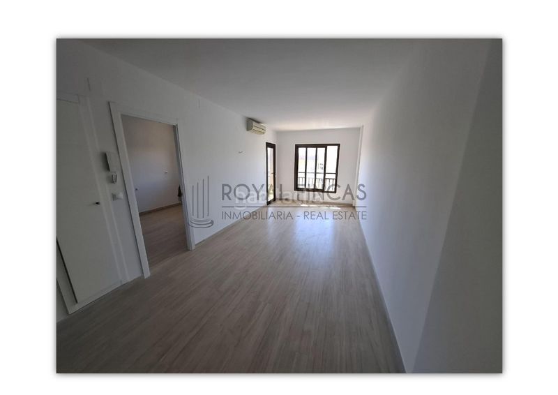 Foto d541d3b7-0223-44a2-892c-5b4719e03f9b. Apartament a paseo marítimo rey de españa 81 a Playa de los Boliches Fuengirola