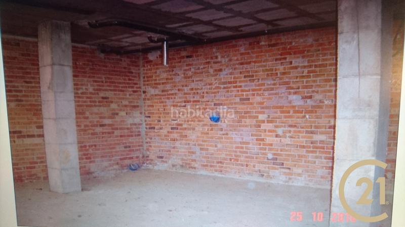 Foto e30fdd3b-641c-4021-bc53-f420ca2c6283. Local comercial a pasaje poeta luis cernuda 1 a Juzgados - La Feria Ronda