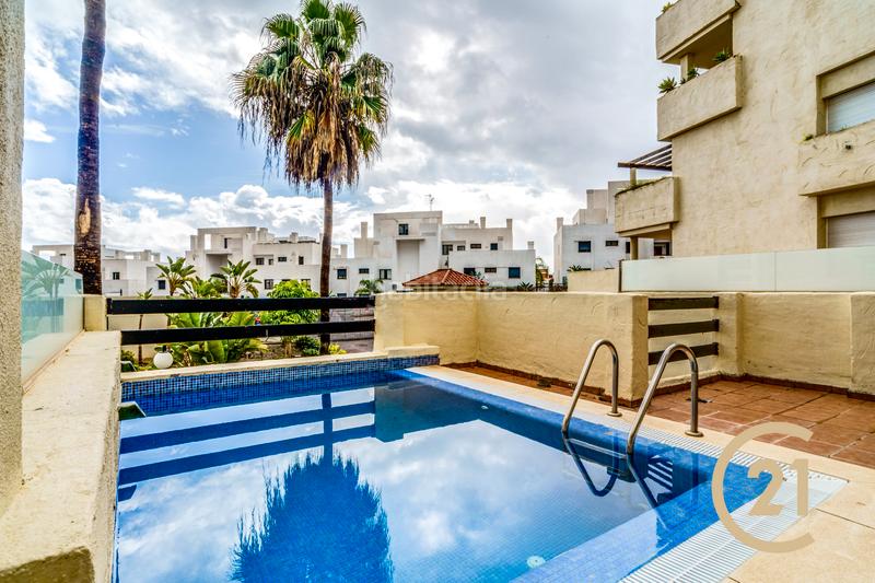 Foto 9d068815-6e93-460a-8bc2-96498d75fd67. Piano terra in calle caserío 4 in Paraiso - Barronal Estepona