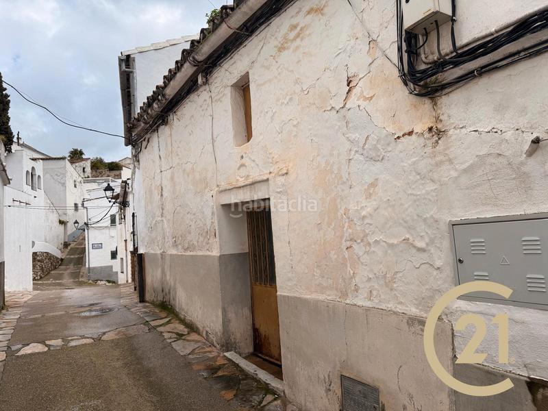 Foto 1f82d92b-0138-4962-ba27-711d562e8396. Casa adossada a calle andres silverio martin 8 a Gaucín