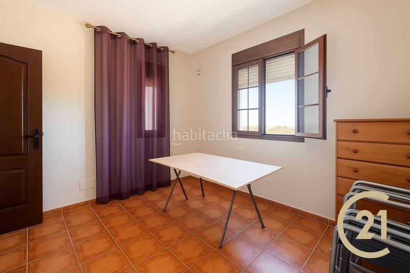 Foto 998548c4-d2f3-4655-8f5c-17c4ea41043c. Maison dans urbanización los arroyos 2 dans Arriate