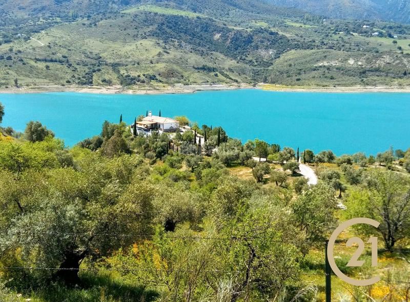 Foto 58c563d2-3f6f-47c0-9dcb-cebe14cf9754. Chalet en calle veterin 10 finca rústica con piscina y vistas al pantano – lista para entrar a vivir en Gastor (El)