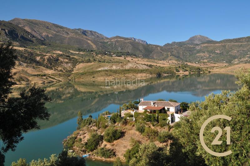 Foto 8f5a54eb-c7d3-4ddd-b230-6a5ee9a45ebd. Chalet en calle veterin 10 finca rústica con piscina y vistas al pantano – lista para entrar a vivir en Gastor (El)