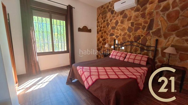 Foto c3b8526d-6310-48ab-8d7e-a35fe1692ad7. Chalet dans urbanización los arroyos 20 dans Arriate