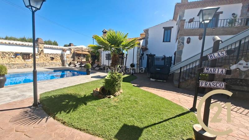 Foto c793eca8-afdc-43f1-80cd-638798bfd529. Chalet dans urbanización los arroyos 20 dans Arriate