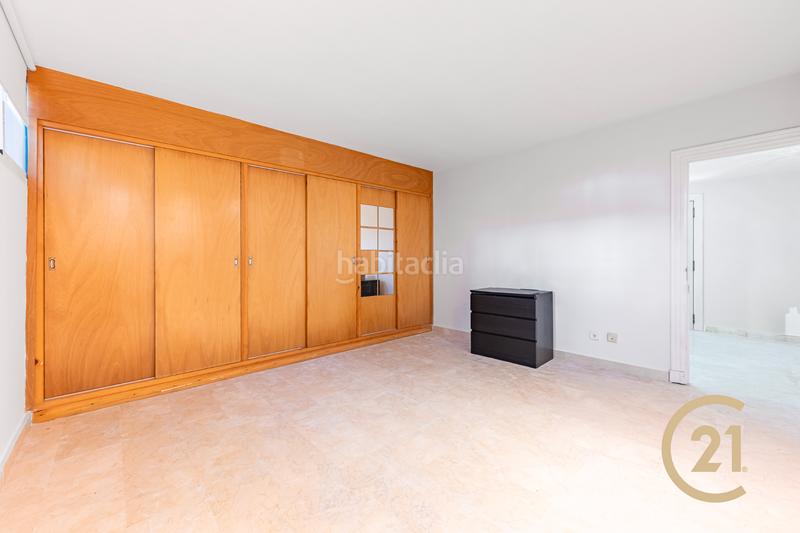 Foto 0e2fcfab-572b-43b1-a6dd-99b5eab9154b. Maison jumelée dans calle comunidad san javier 28 dans Marbella