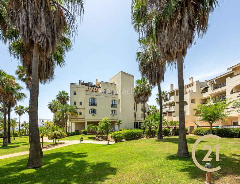 Foto 0e726dfe-5911-4ec3-bd93-6cc321ac6abd. Edifici a calle caserío 4 a Paraiso - Barronal Estepona