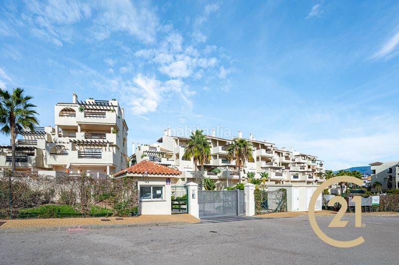 Foto b968075b-ccde-4b97-93b8-77607e47a570. Edifici a calle caserío 4 a Paraiso - Barronal Estepona