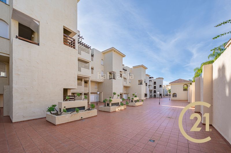Foto c334c810-710f-4ddd-865a-d73c7c12241a. Edifici a calle caserío 4 a Paraiso - Barronal Estepona