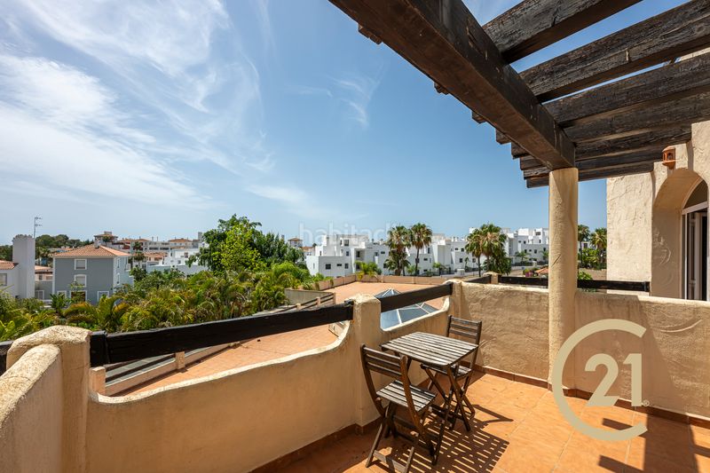 Foto eee9c102-df02-4b0e-bd54-051e3645d172. Edifici a calle caserío 4 a Paraiso - Barronal Estepona