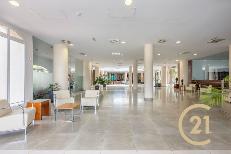 Foto f117532f-6e28-4973-b28c-5af731305dcb. Edifici a calle caserío 4 a Paraiso - Barronal Estepona