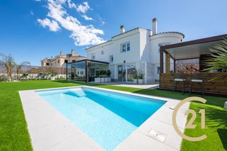 Chalet  Urbanizacion ur-1c embalse 27. Villas modernas con vistas al embalse de la viñuela y la maroma,